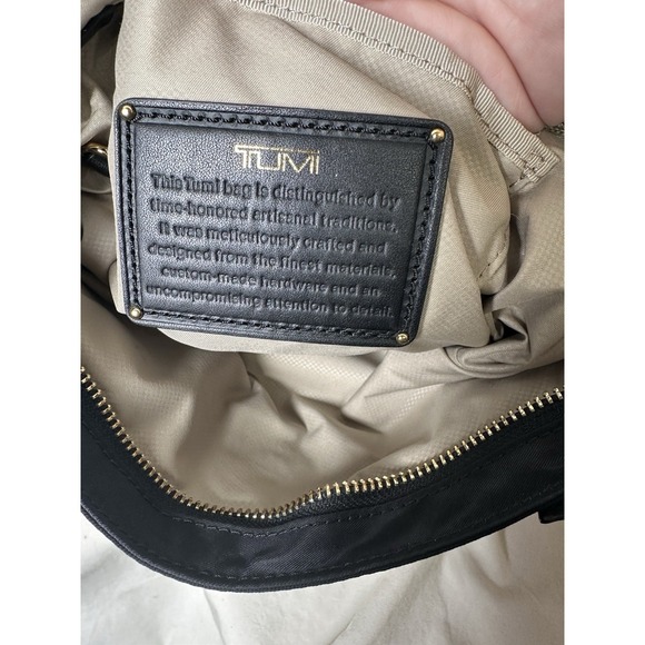 TUMI Voyageur Capri Crossbody Black Nylon Travel Bag Gold Hardware - Picture 9 of 10